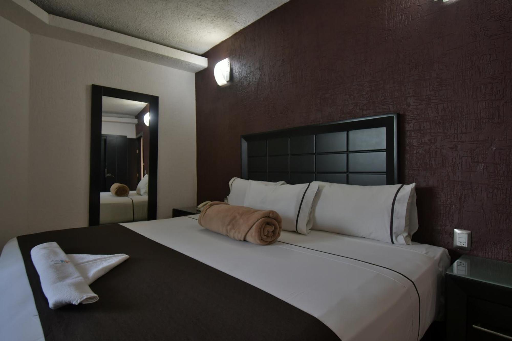 Hotel Portonovo Plaza Centro Guadalajara Ngoại thất bức ảnh